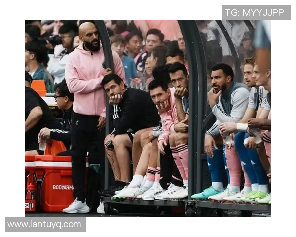 中国足球是否亟需球星引领发展道路以及如何平衡整体实力与明星效应 中国足球是否亟需球星引领发展道路以及如何平衡整体实力与明星效应