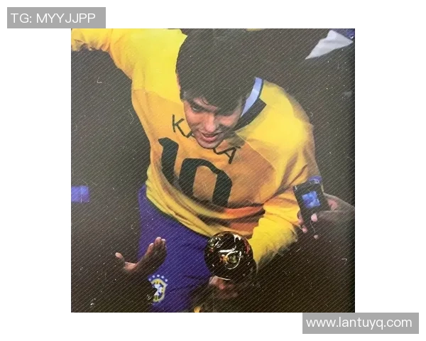 以足球巨星头像为核心展现绿茵传奇与无尽拼搏精神